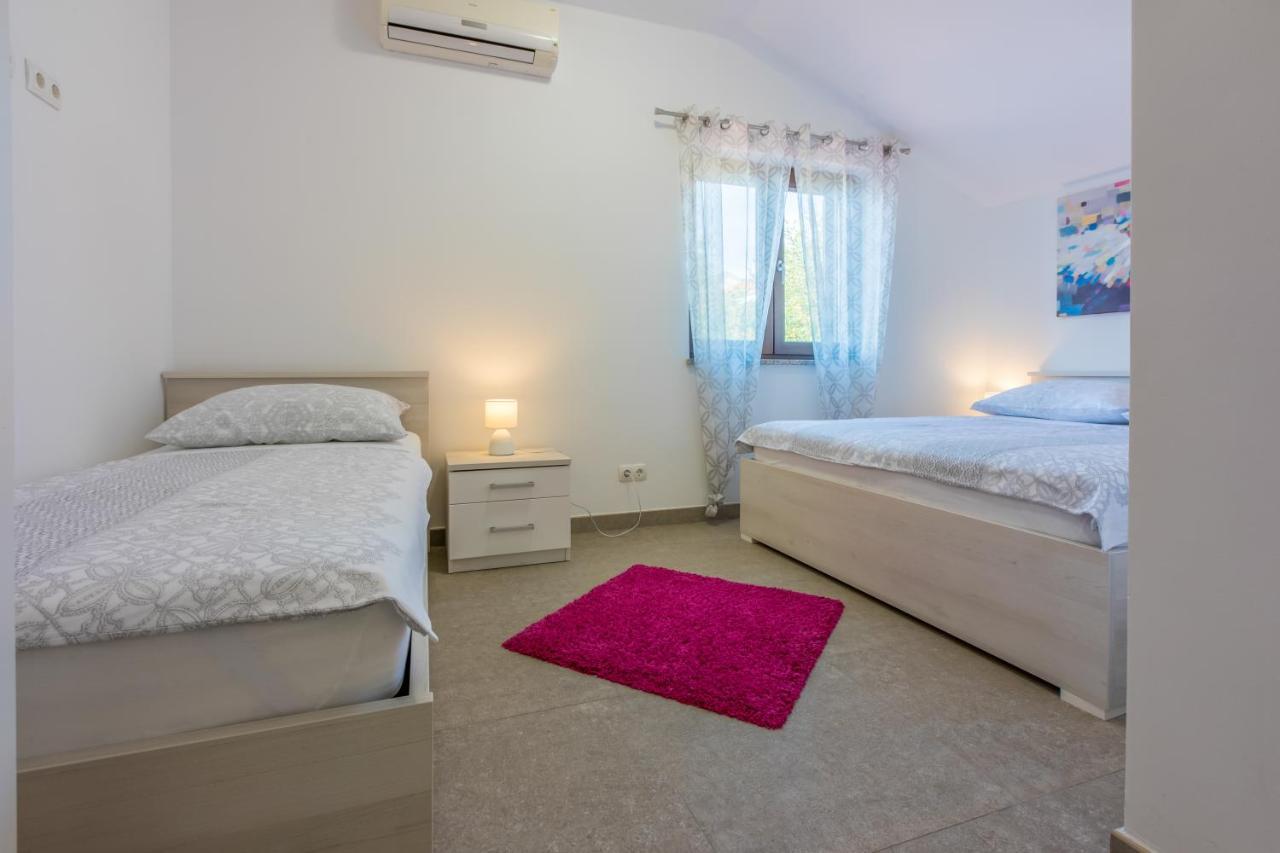 Anton 1 Daire Crikvenica Dış mekan fotoğraf
